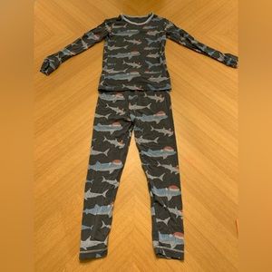 Kickee Pants Christmas Sharks Pajama Set Size 6